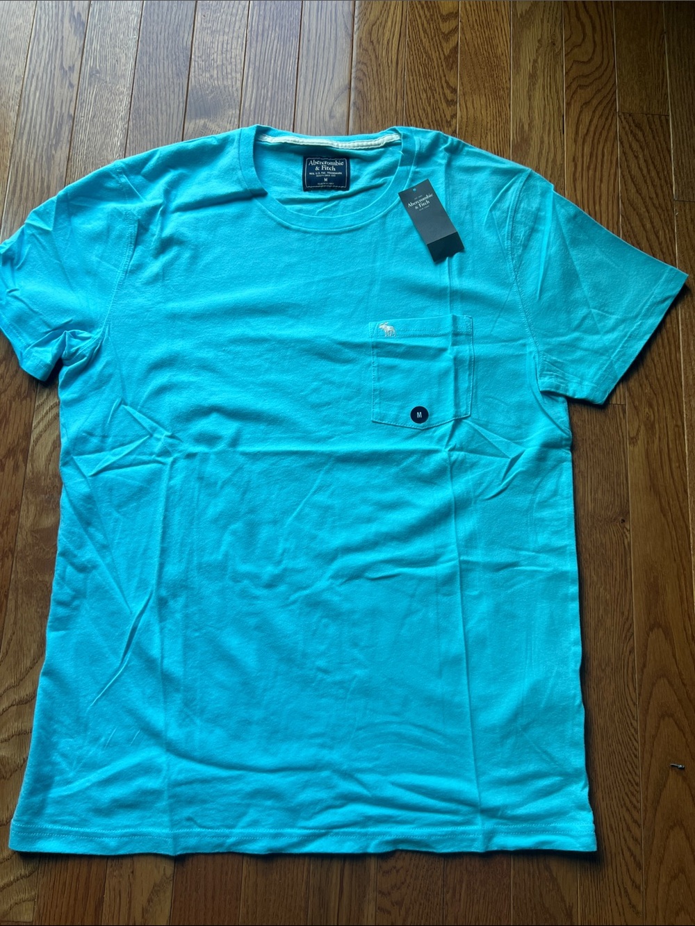 Abercrombie & Fitch Men’s Turquoise Crew Neck Pocket Tee